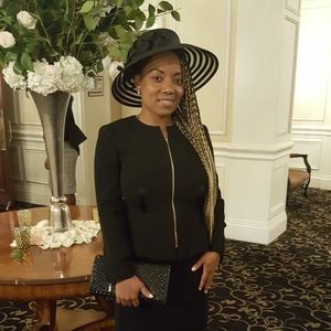 Meet your Posher, Chrisna